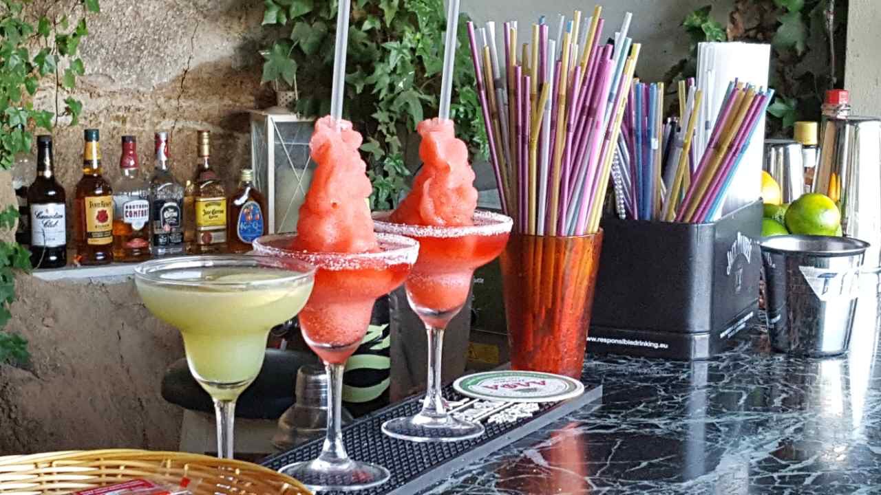 Lithos Bar, Kanapitsa Mare Hotel, coktails Skiathos, cocktails, cocktail in Skiathos